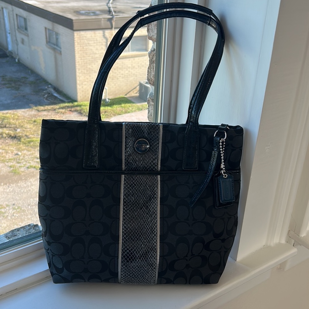 Coach Indigo Python Stripe Signature Black Jacquard Shoulder Bag tote